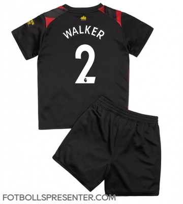 Manchester City Kyle Walker #2 Bortatröja Barn 2022-23 Kortärmad (+ korta byxor)